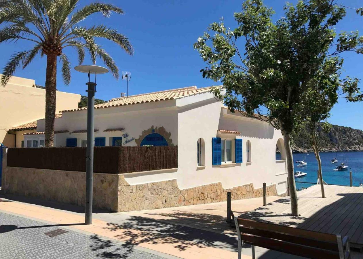 Hebergement Front De Mer Apartment Sant Elm Luaran gambar