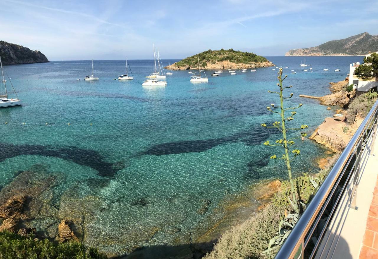 Hebergement Front De Mer Apartment Sant Elm Luaran gambar